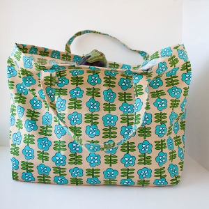 Learn to Draft a Simple Bag with this Pattern Tutorial | the crafty sisters