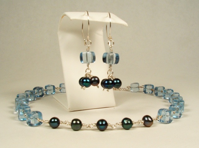 Blue Cube and Pearl Necklace Set